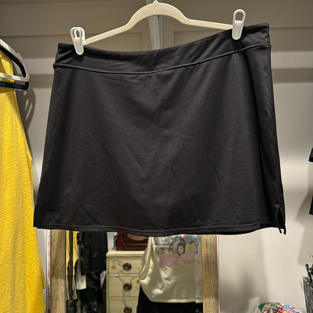 Athletic black skort